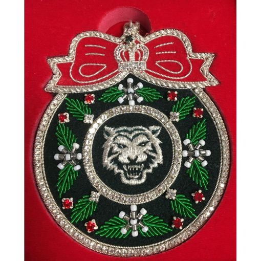 Picture of Tigers Crystal Christmas Wreath Decoration Supplied in a Box